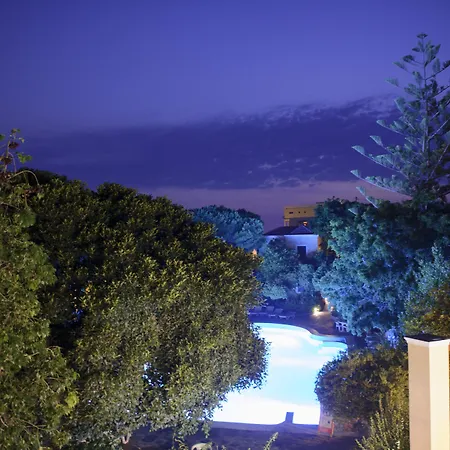 Hotel Kalydna Island 3*