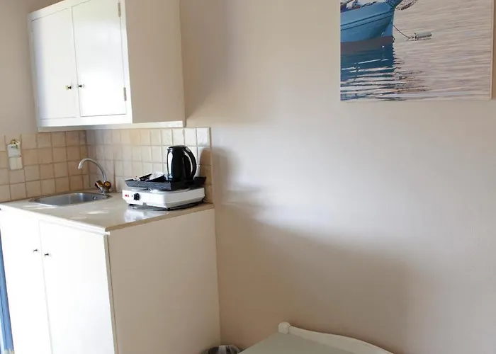 Kalydna Island فندق