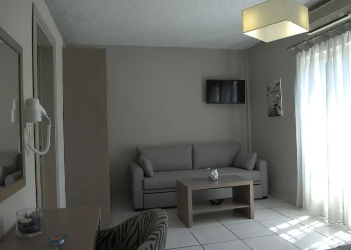 Kalydna Island فندق